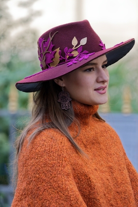 欧美时尚潮流戴帽美女图片